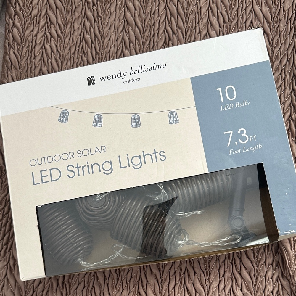Wendy Bellissimo Outdoor Solar LED String Lights - Brown